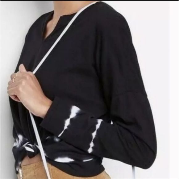 WILD FABLE Boho Tie Dye Long Sleeve Boxy Crop Top Tee Shirt Size M Black White - Picture 4 of 10